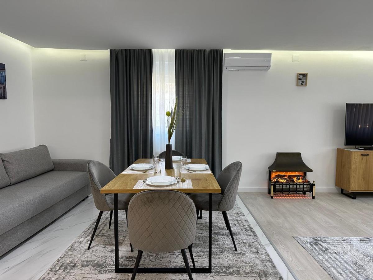 Rozi Apartments Zagabria Esterno foto