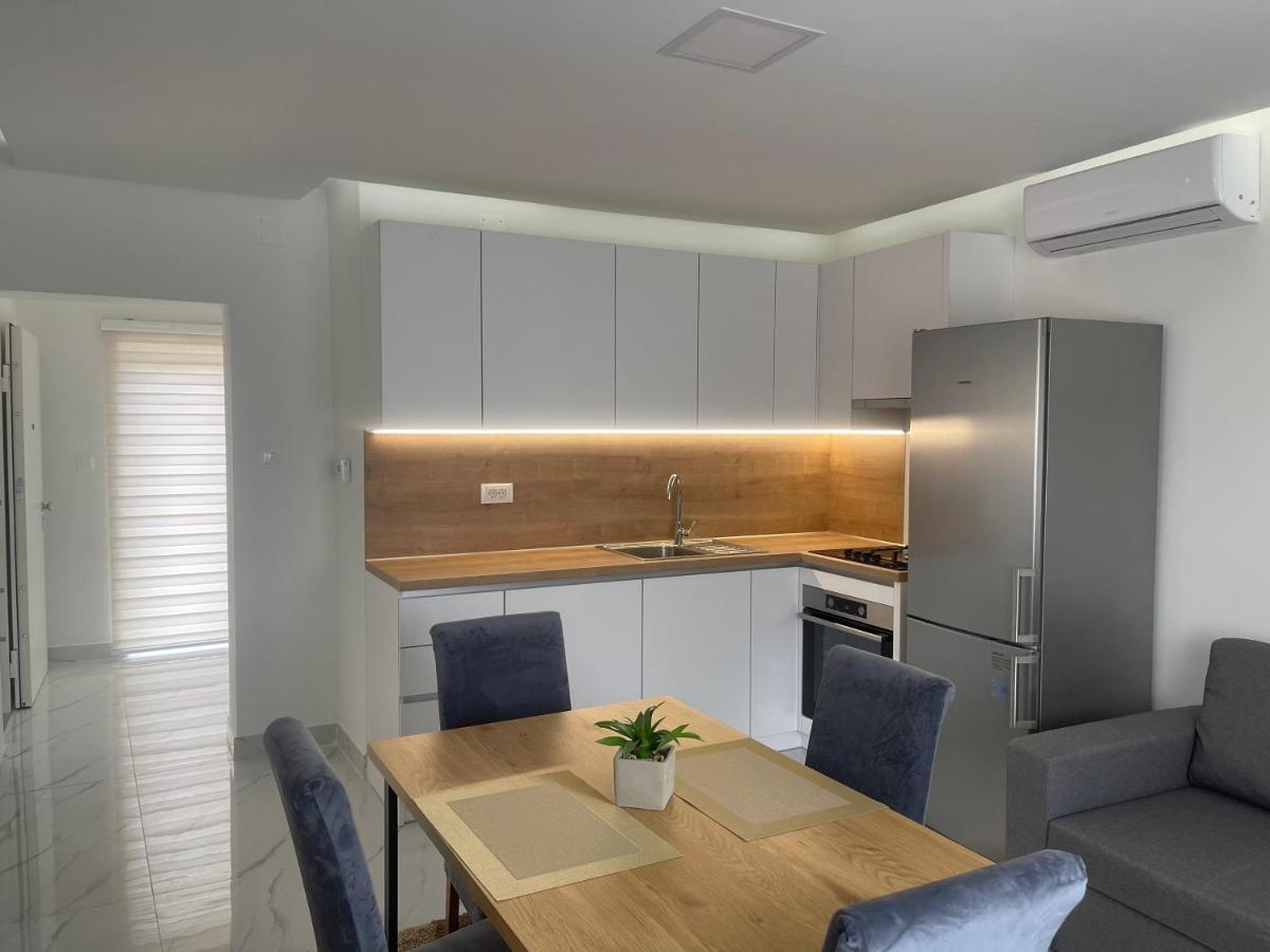 Rozi Apartments Zagabria Esterno foto