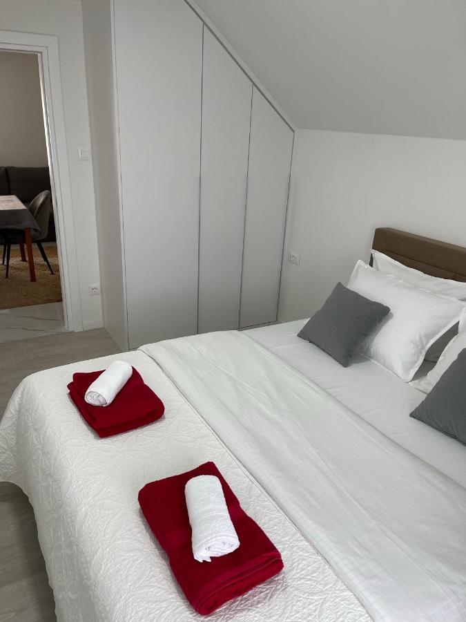 Rozi Apartments Zagabria Esterno foto