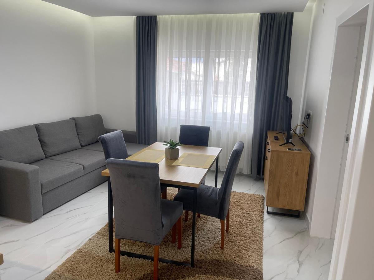 Rozi Apartments Zagabria Esterno foto